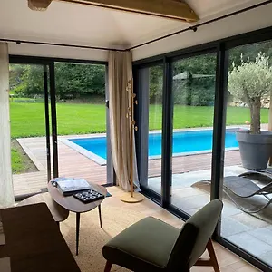 Le Clos Dauphinais Chez Laurette Quévert